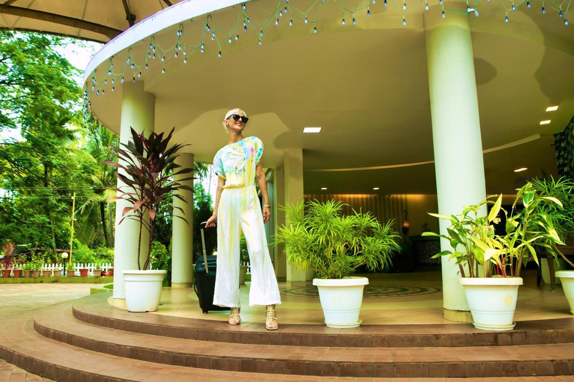 Neelam The Glitz Hotel Calangute Exterior photo