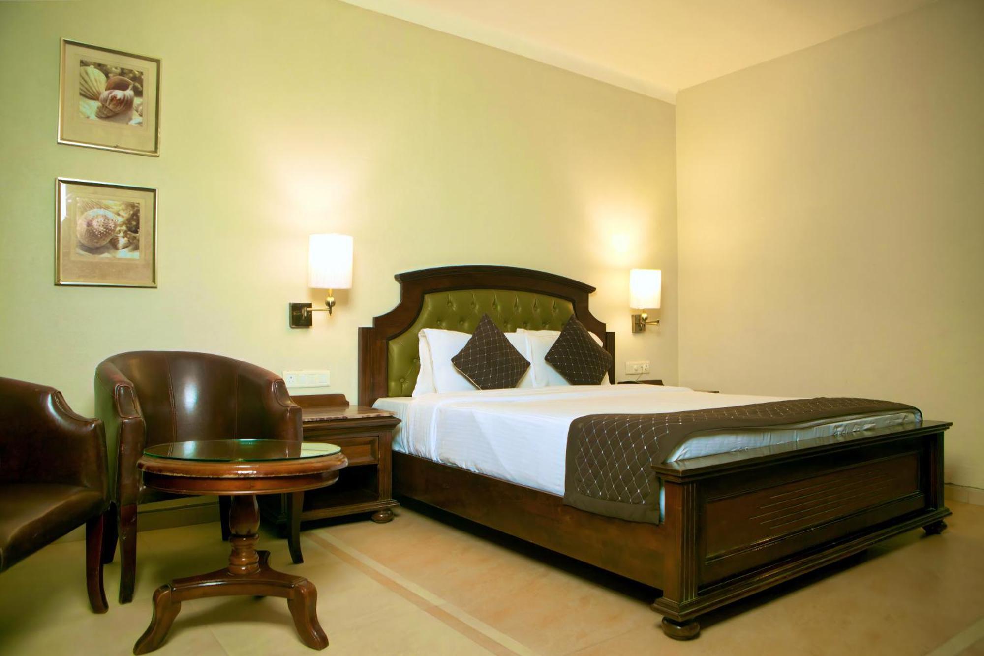 Neelam The Glitz Hotel Calangute Exterior photo